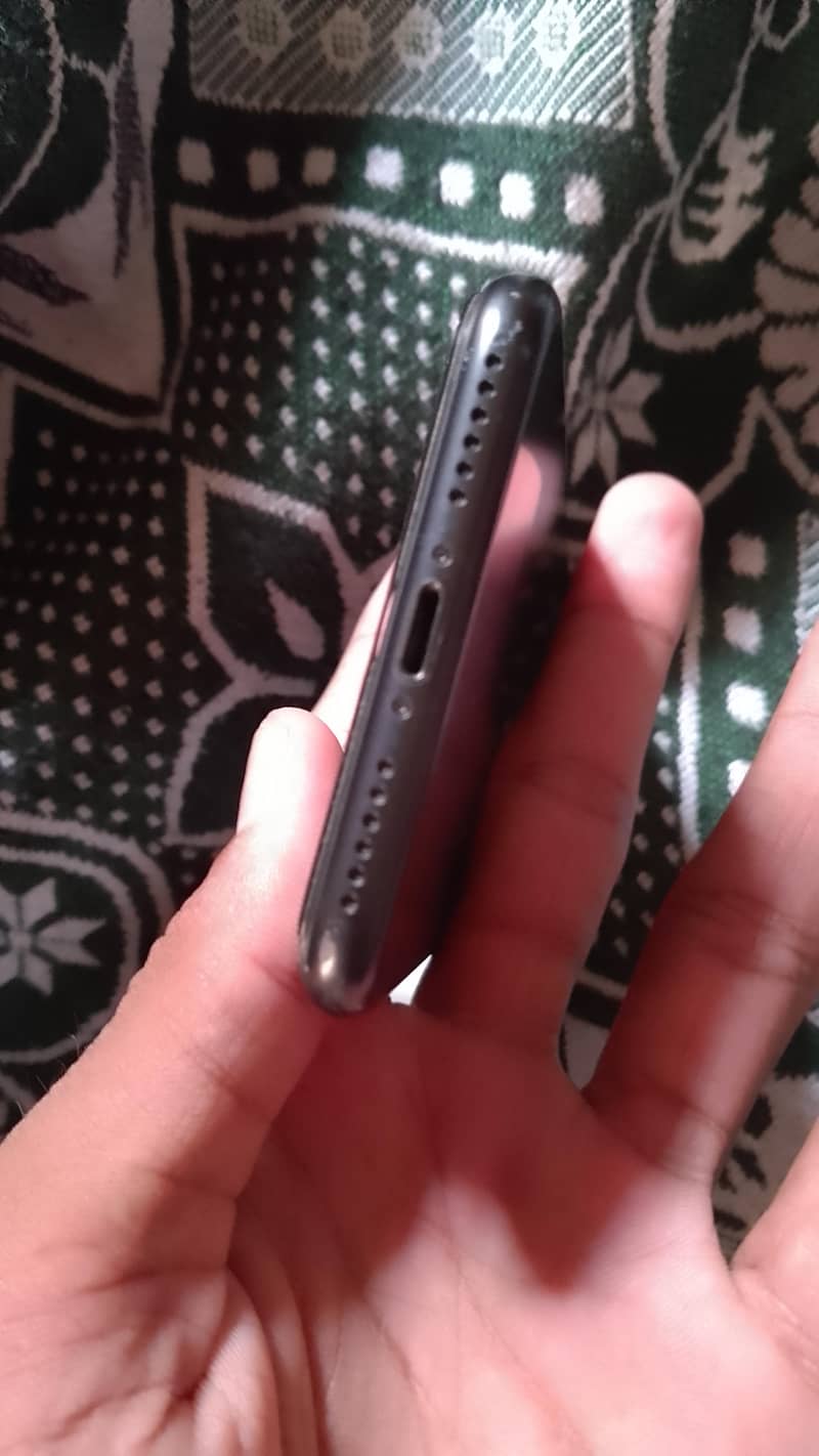 Apple iPhone 7 1