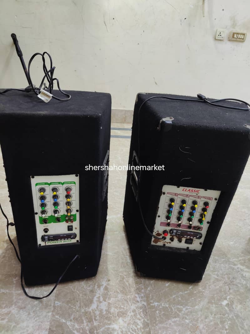Bluetooth powered speaker 3 mic input echo delay 4