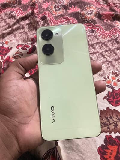 Vivo Y18