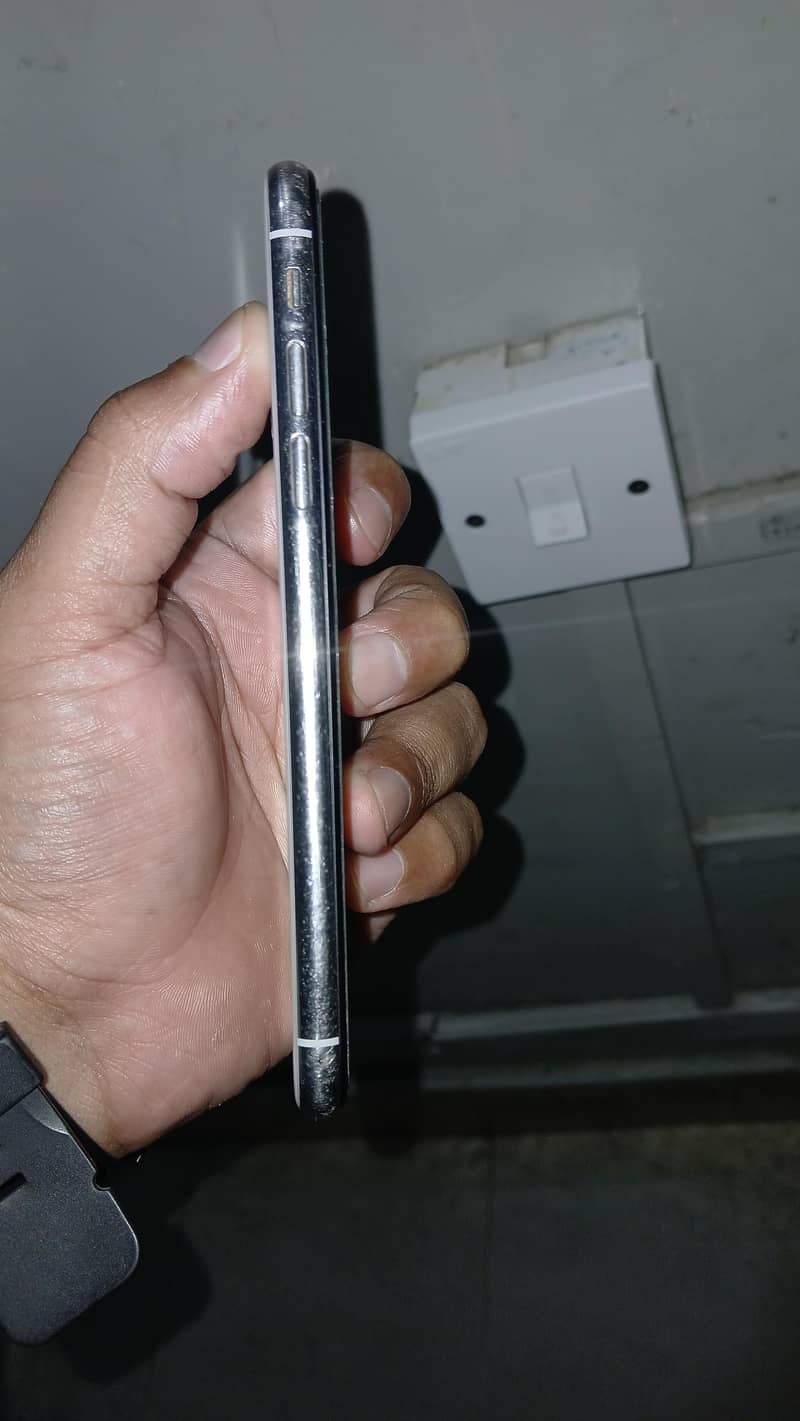 Iphone X 4