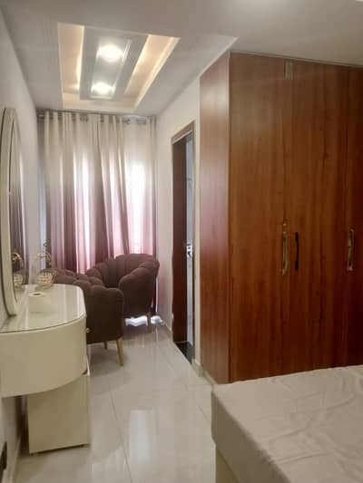 FULLY FURNISHED LUXURY ONE BED APARTMENT FOR RENT SECTOR C BAHRIA TOWN LAHORE.