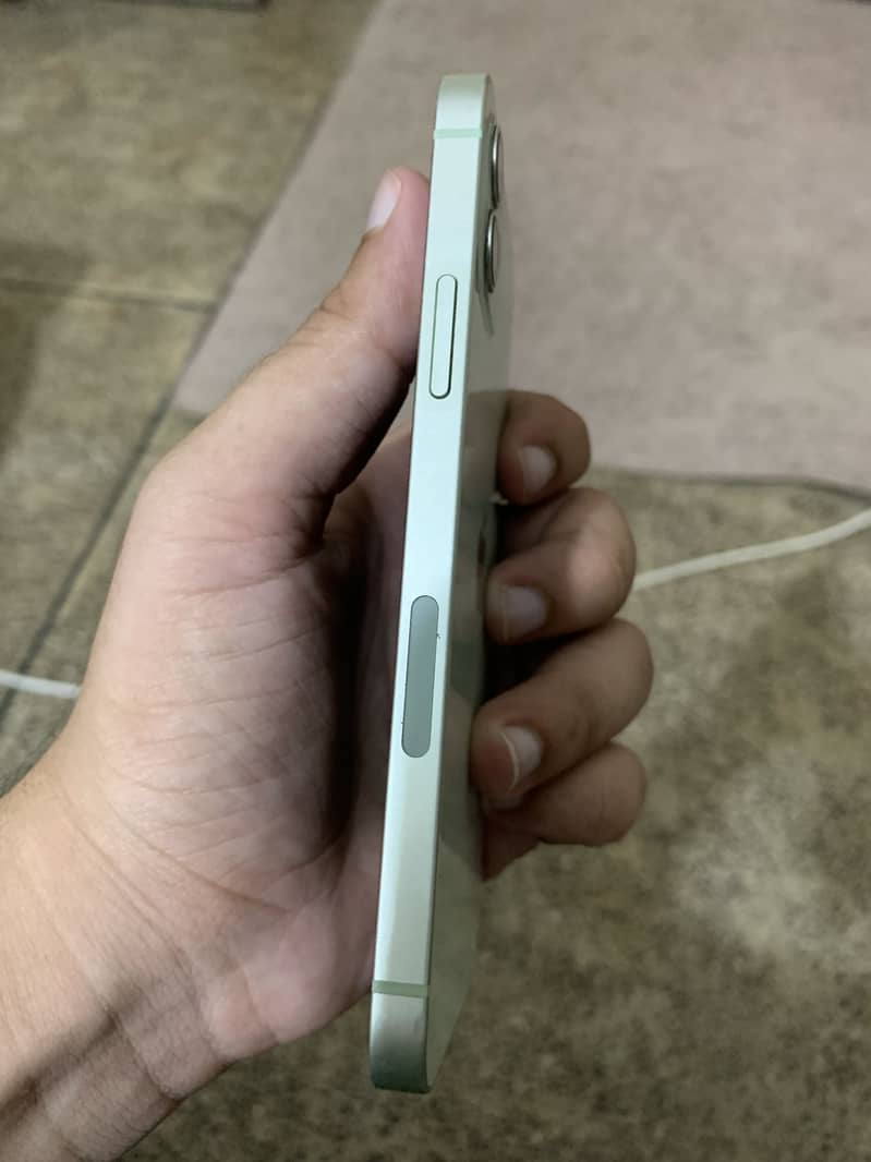 Apple iPhone 12 3
