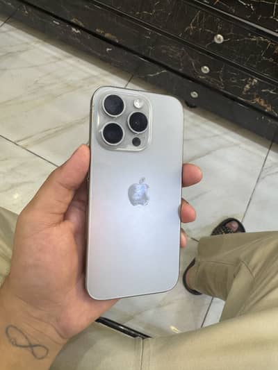 iPhone 15 Pro JV