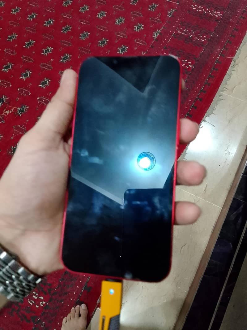 Apple iPhone 13 5