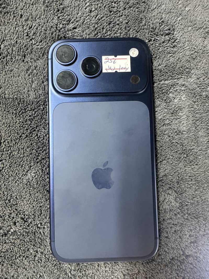 Apple iPhone 17 Pro Max 0