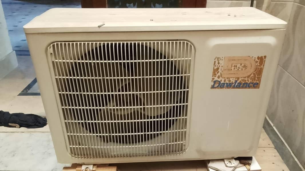 Dawlance Split non inverter AC 1