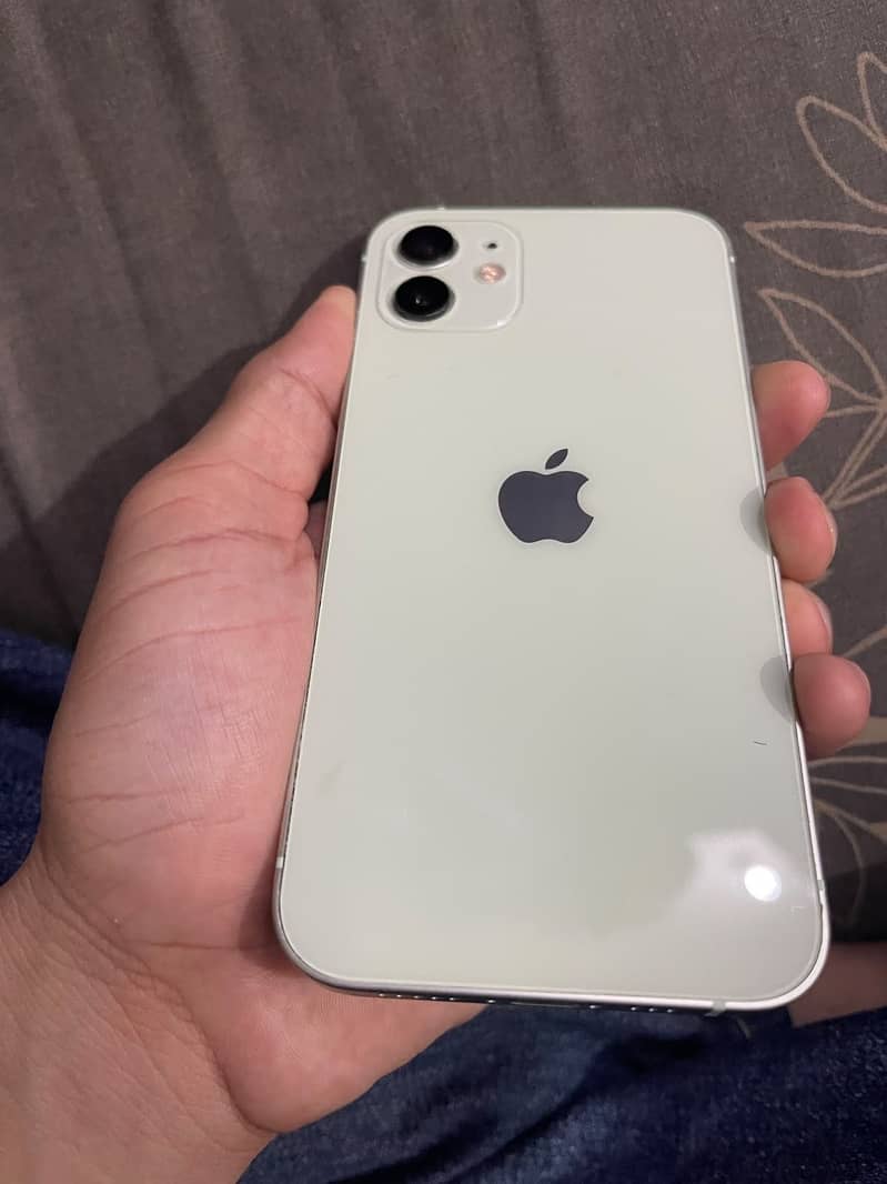 Apple iPhone 12 2