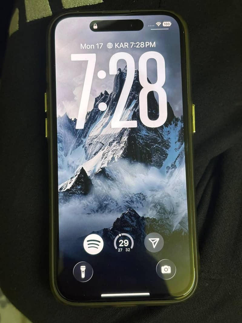 Apple iPhone 15 Pro 0