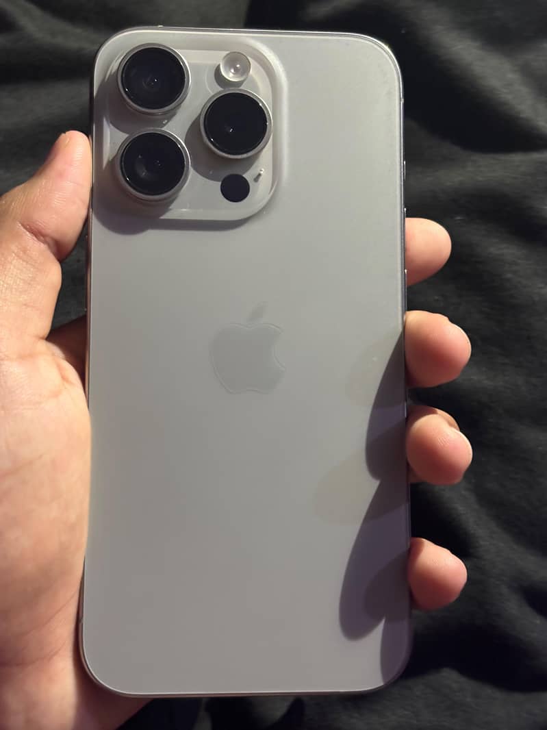 Apple iPhone 15 Pro 12