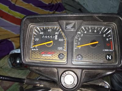Honda CG 125 Self Start Gold Edition 2024