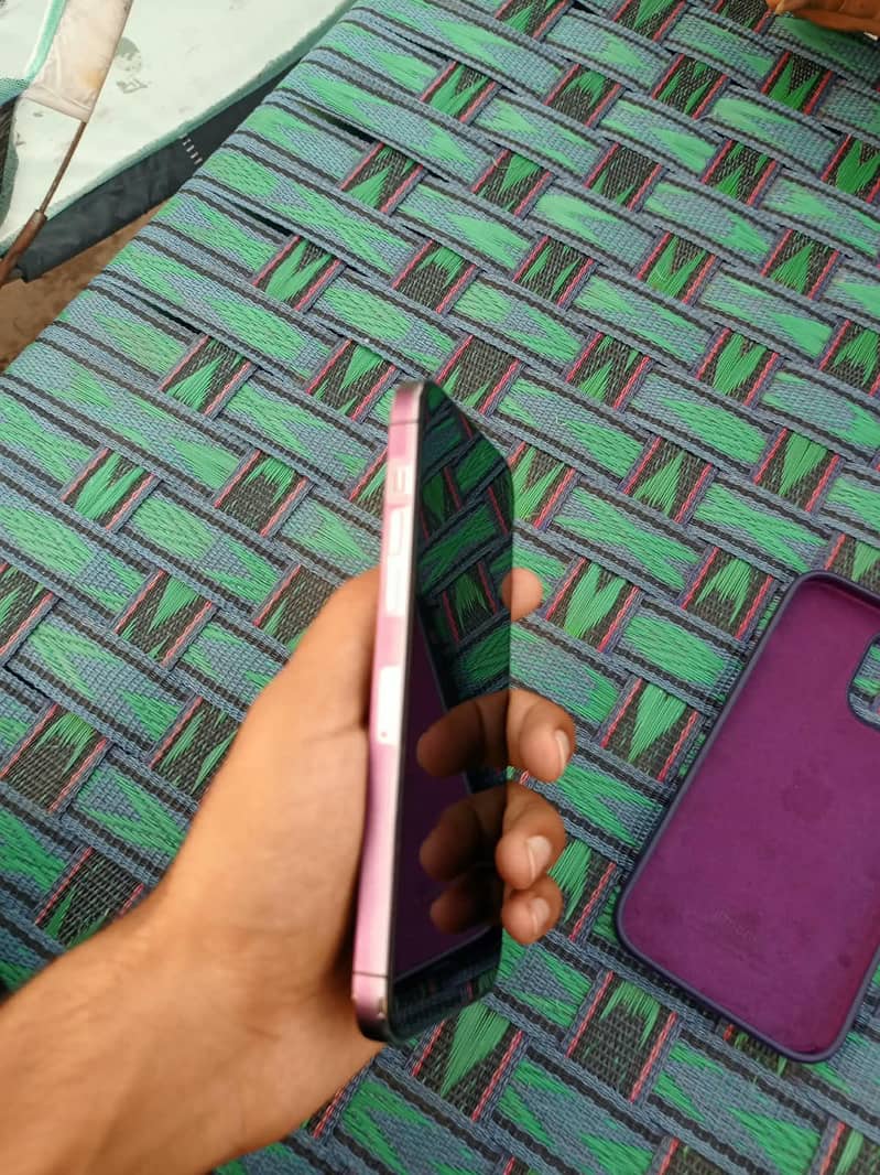 Apple iPhone 14 Pro Max 7