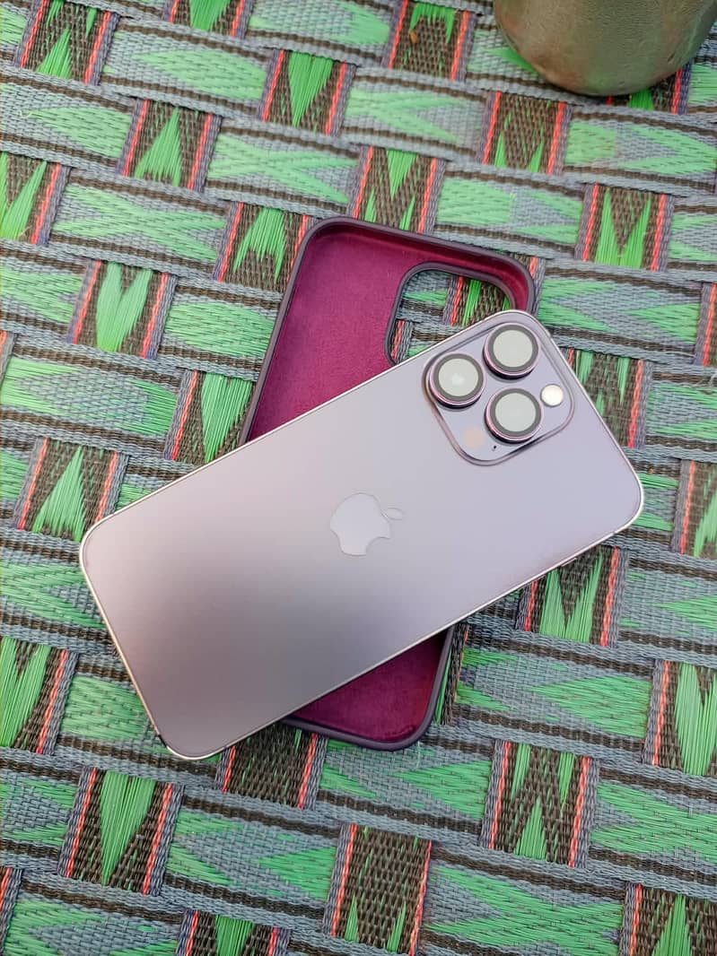 Apple iPhone 14 Pro Max 11