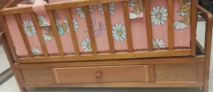 baby cot