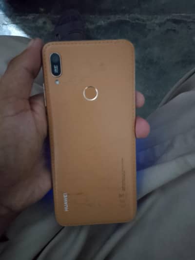 Huawei Y6