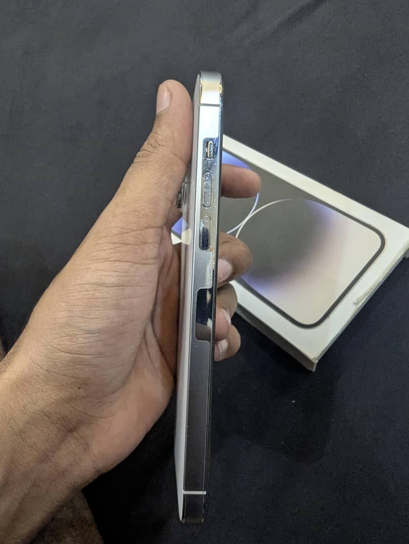 Apple iPhone 14 Pro Max 3