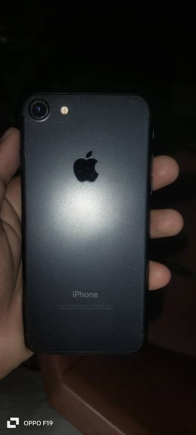 Apple iPhone 7