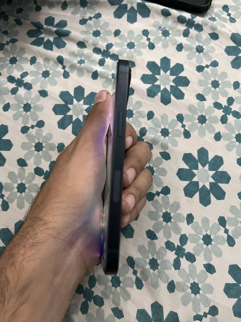 iPhone 13 jv 3