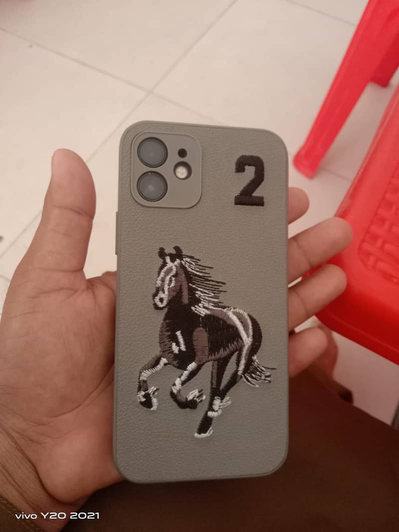 Apple iPhone 12 2