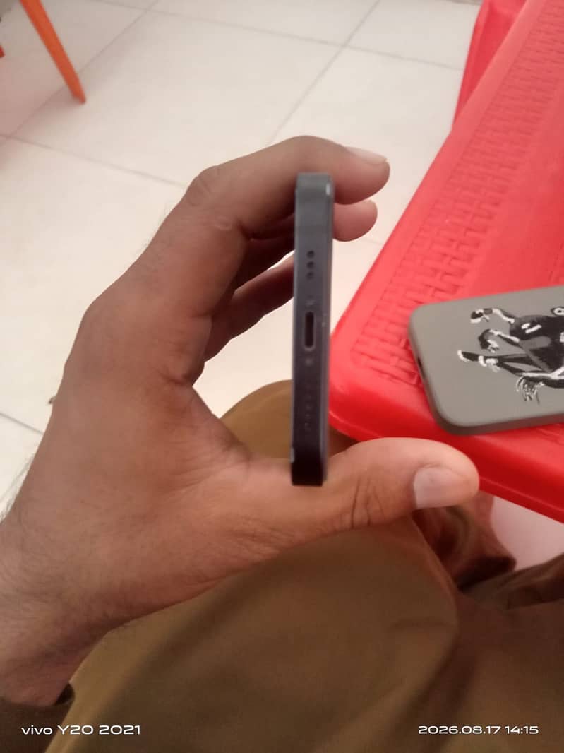 Apple iPhone 12 5