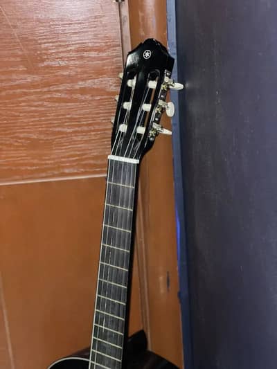 Yamaha Classical Guitar for Sale – Excellent Condition | Black Acoust
