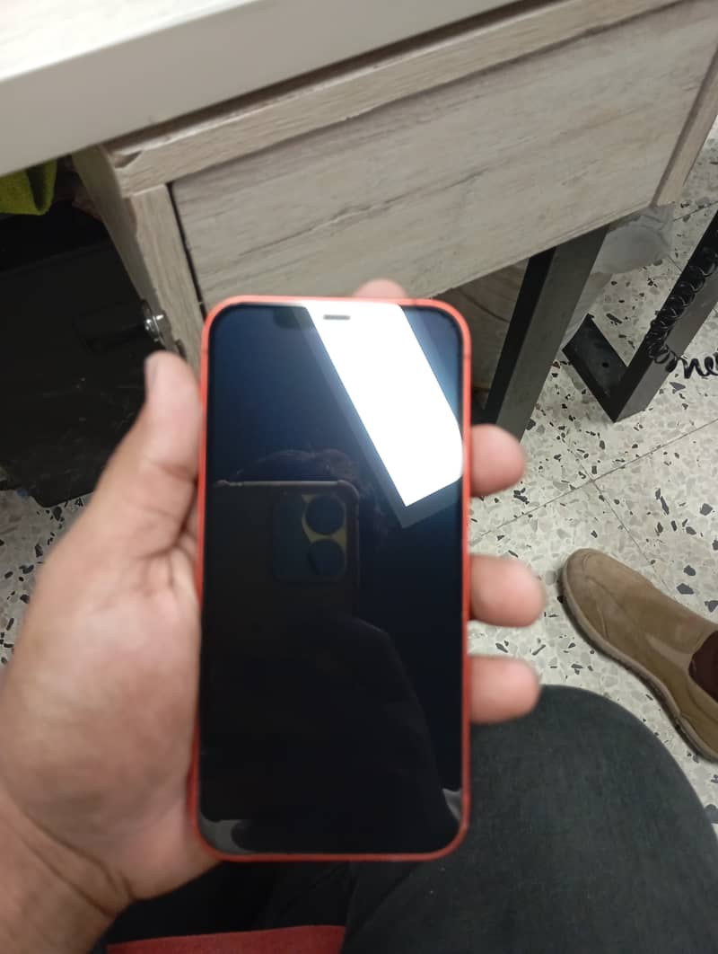 Apple iPhone 12 3