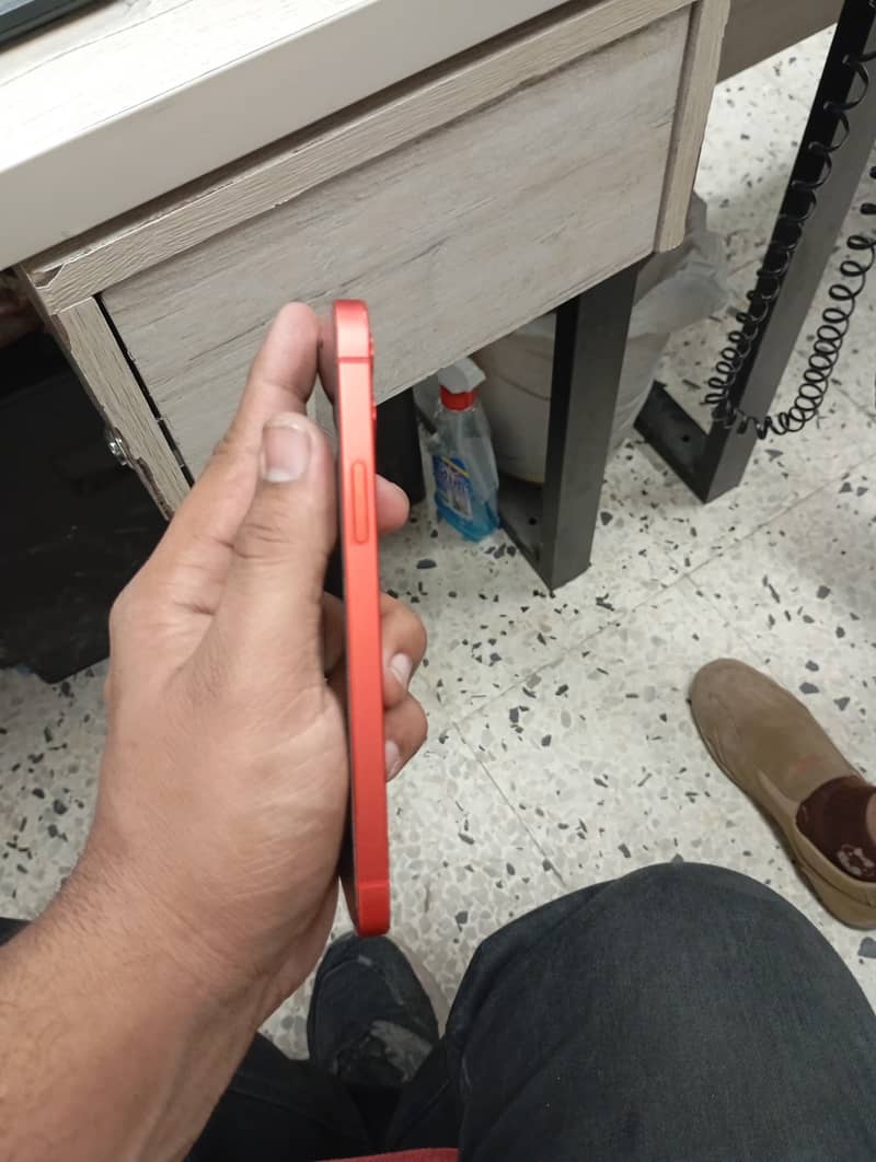 Apple iPhone 12 5