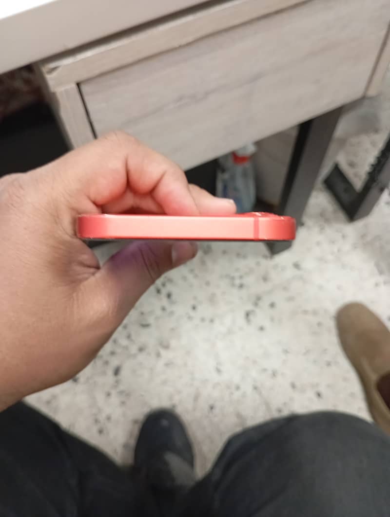 Apple iPhone 12 7