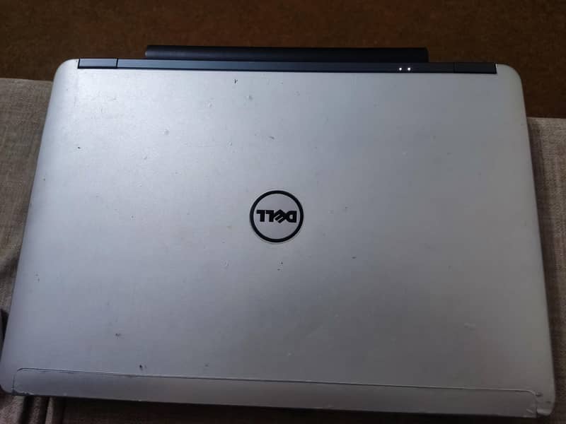 DELL Latitude E6440 1