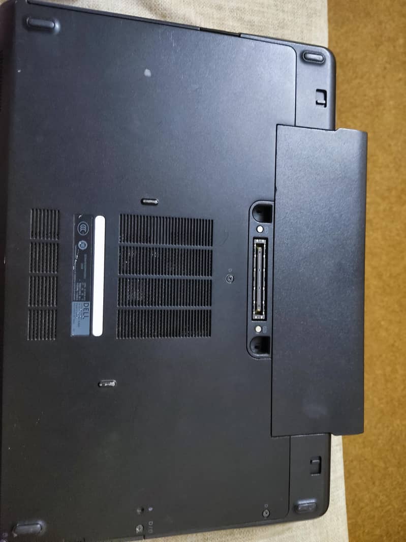DELL Latitude E6440 2