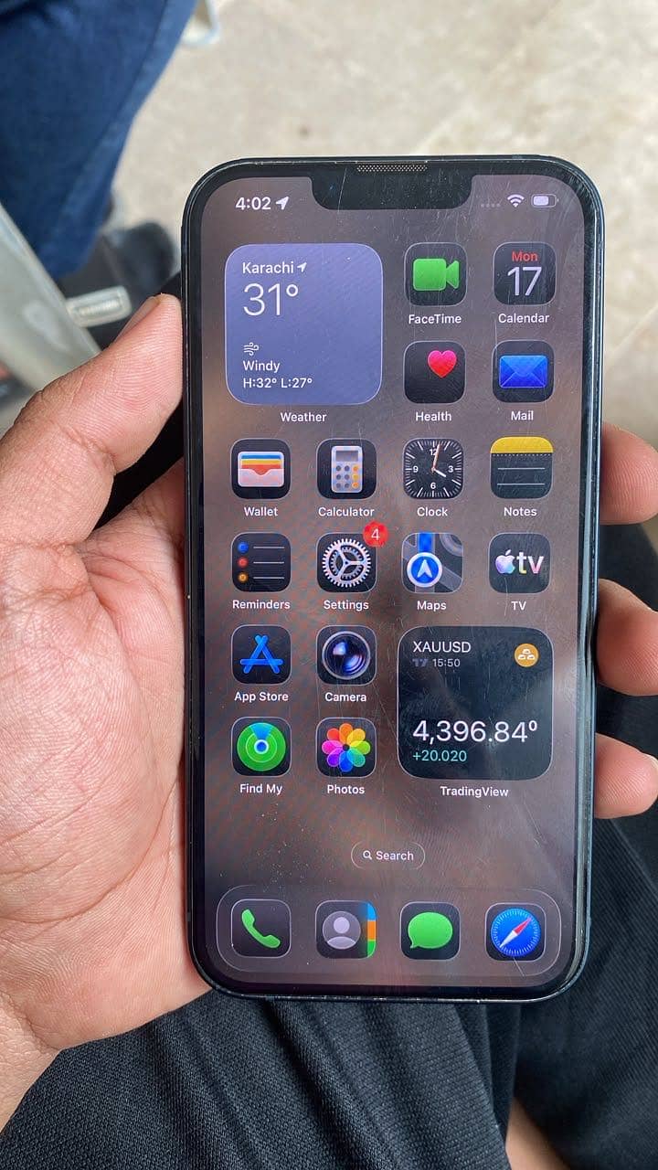 Apple iPhone 13 2