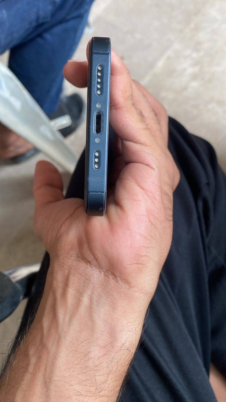 Apple iPhone 13 3