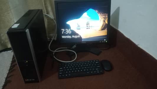 Full PC with wireless mouse or keyboard with led or message me. .
