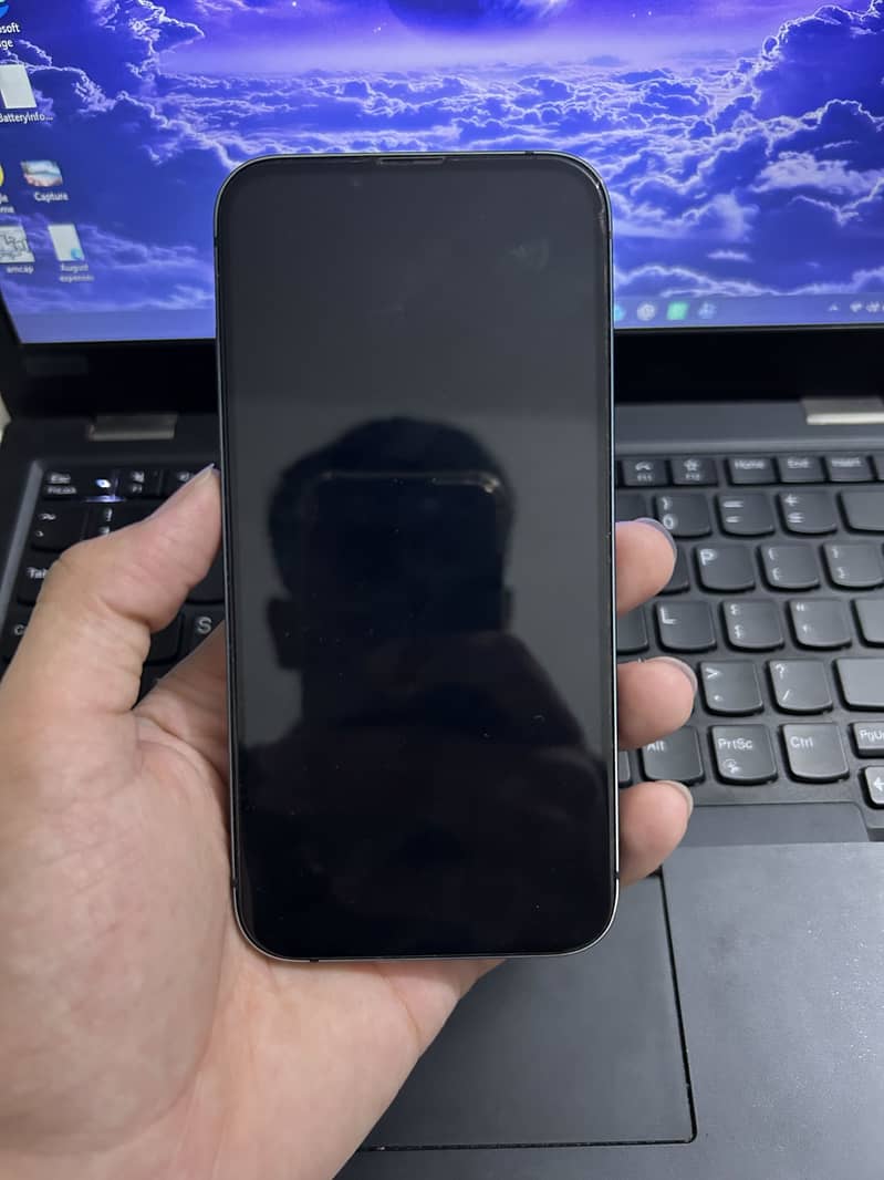 iPhone 14 2
