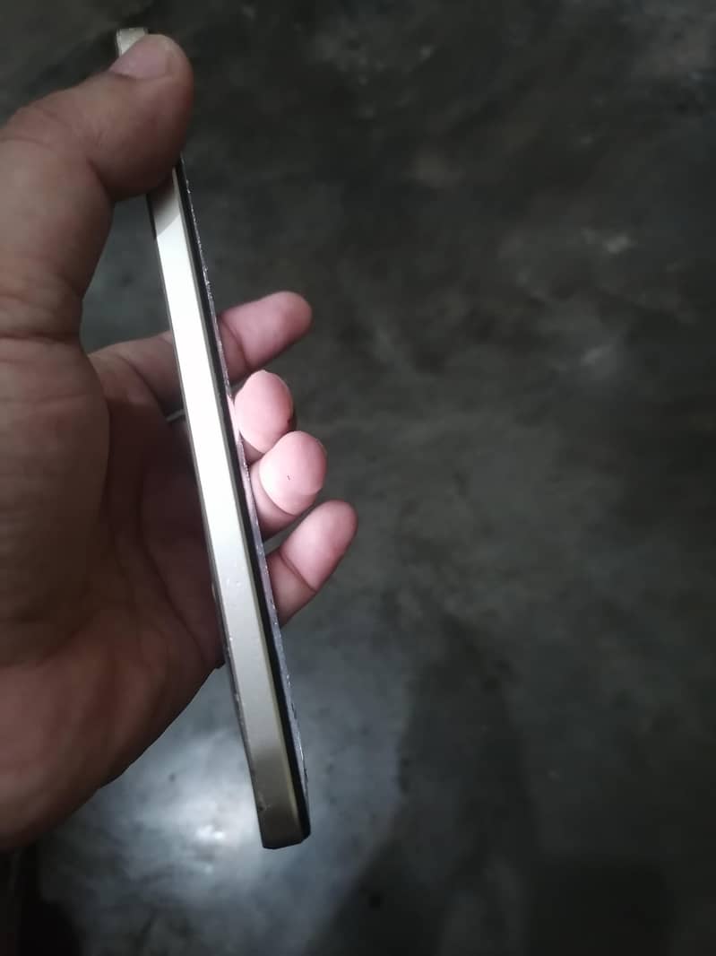 Realme note 70 (read add first) 3