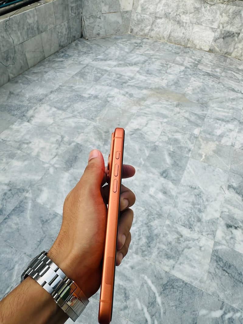 Apple iPhone 17 Pro Max 3