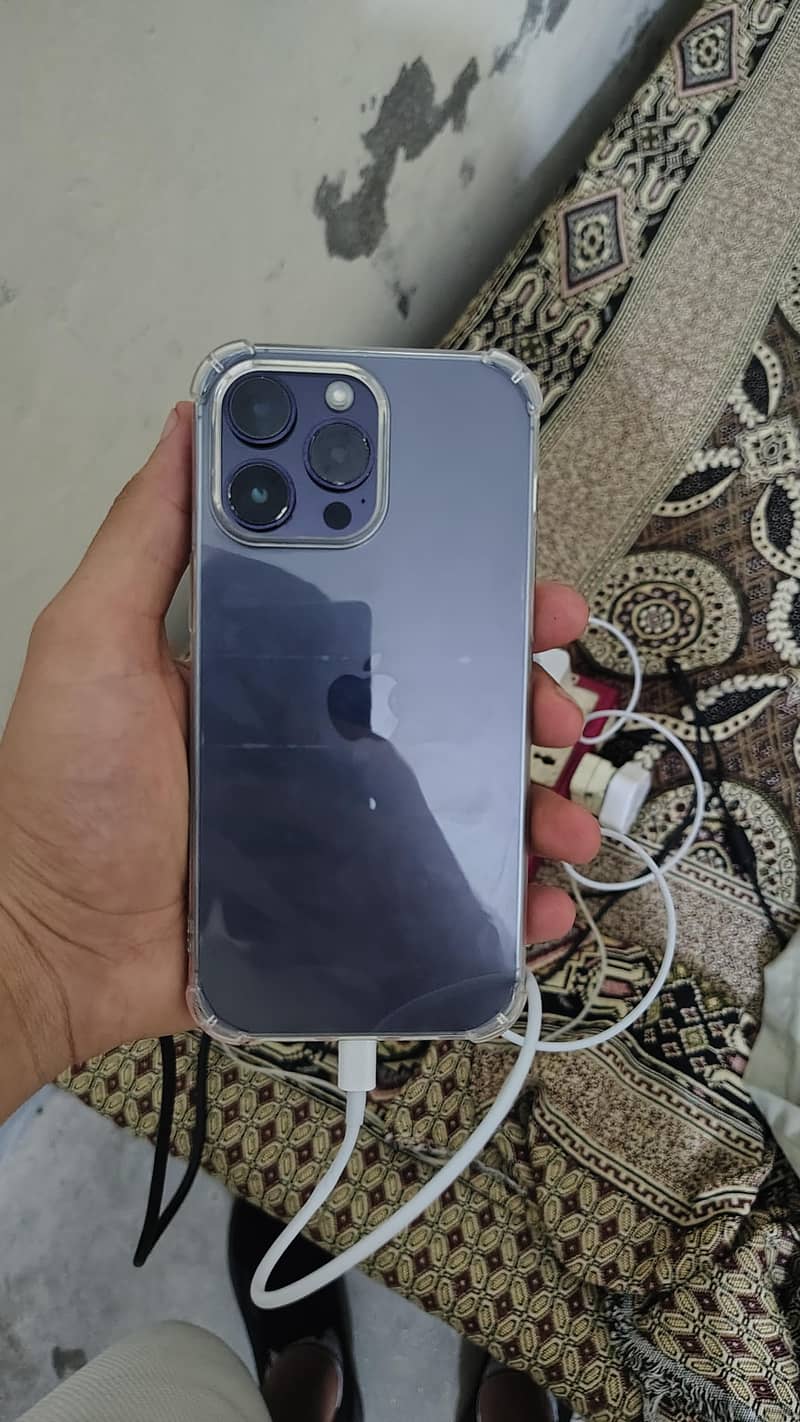Apple iPhone 14 Pro Max 6