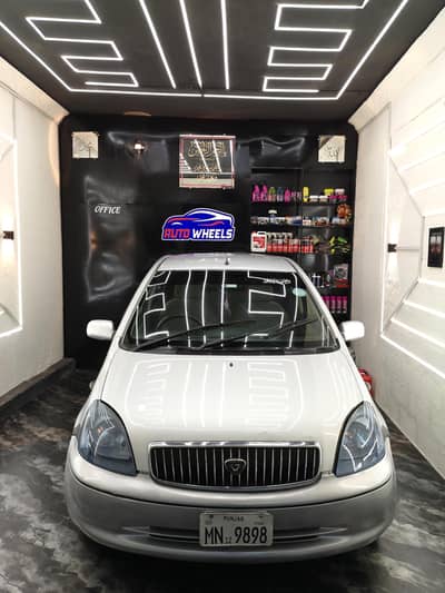Toyota Vitz 2000