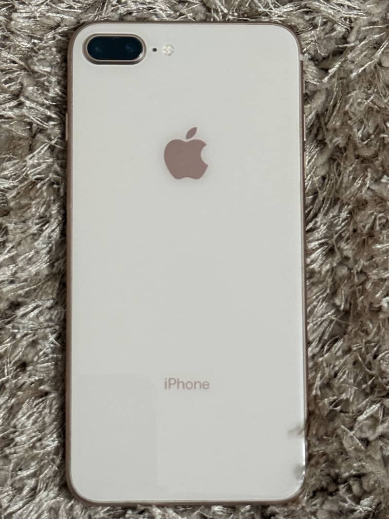 Apple iPhone 8 Plus 0
