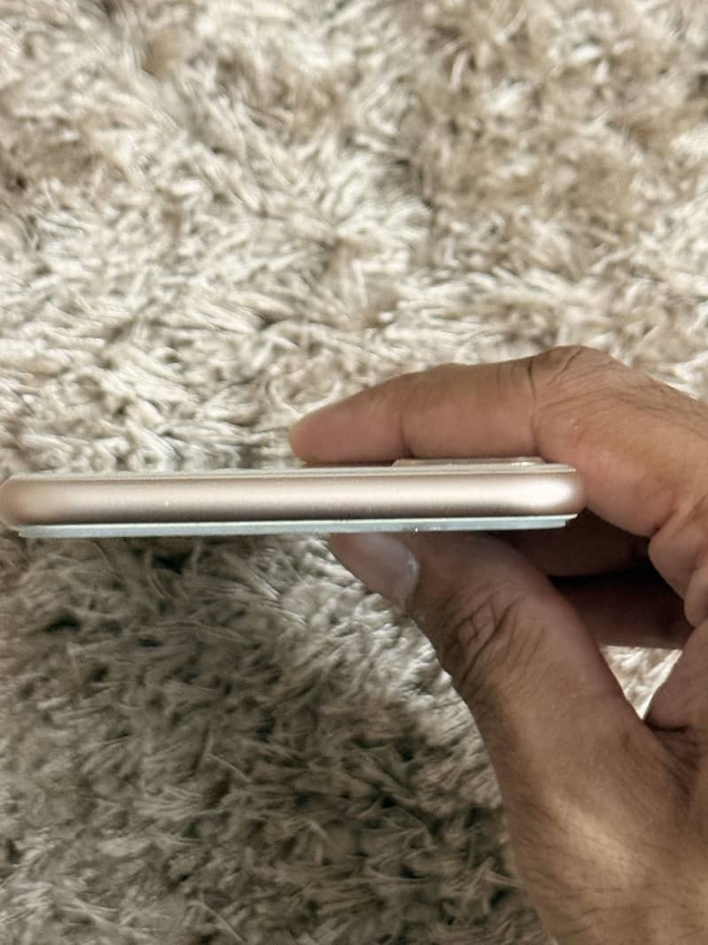 Apple iPhone 8 Plus 2