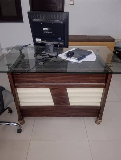 Office table with glass 12mm mint condition
