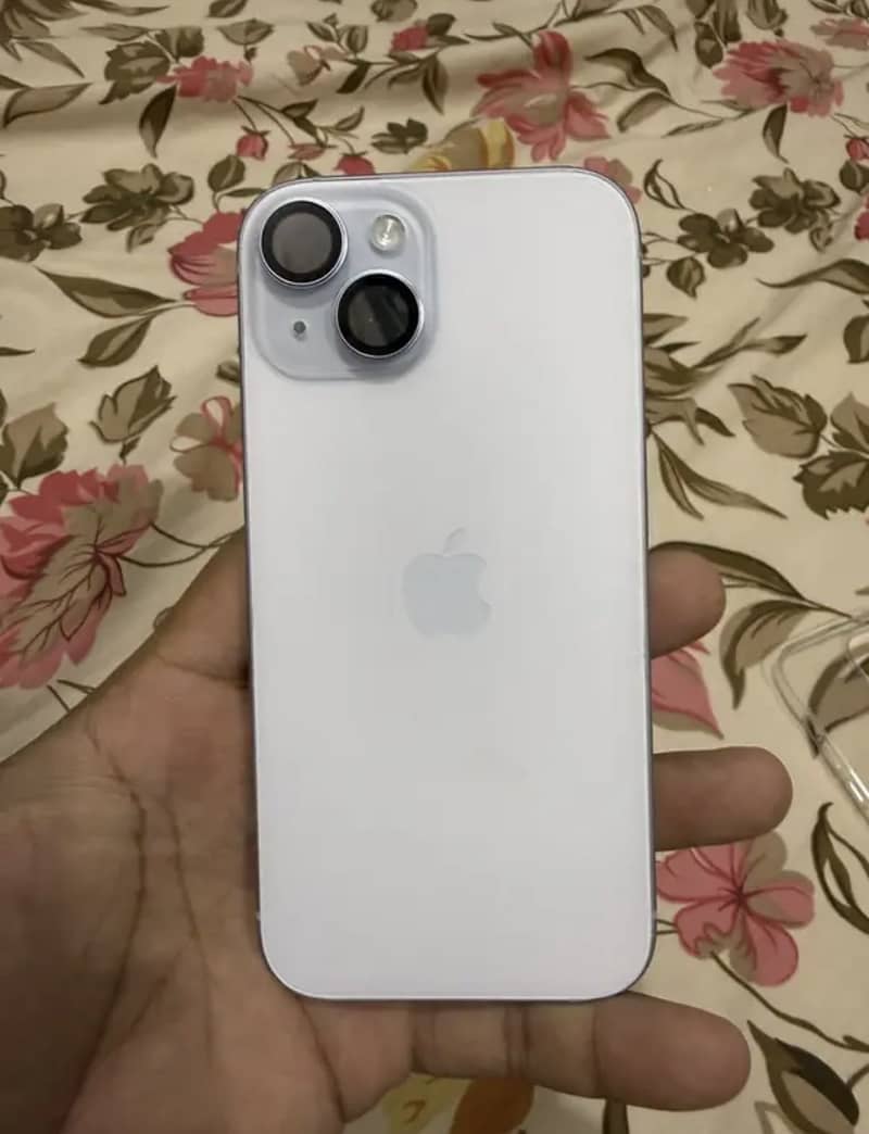 Apple iPhone 15 7