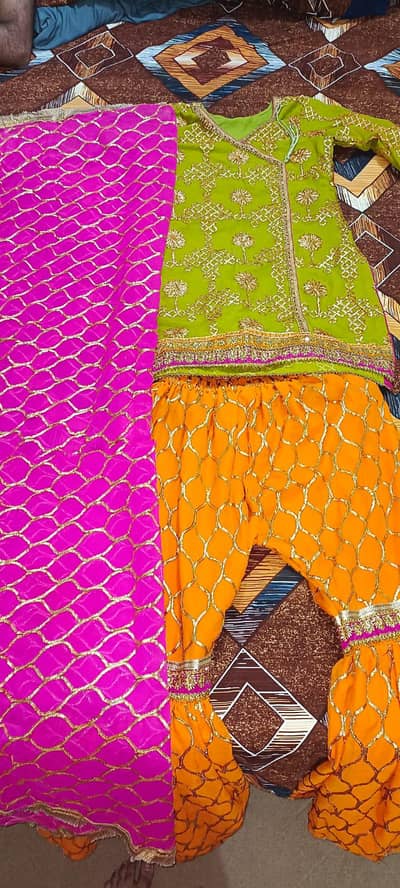 3pic gharara and short chat
