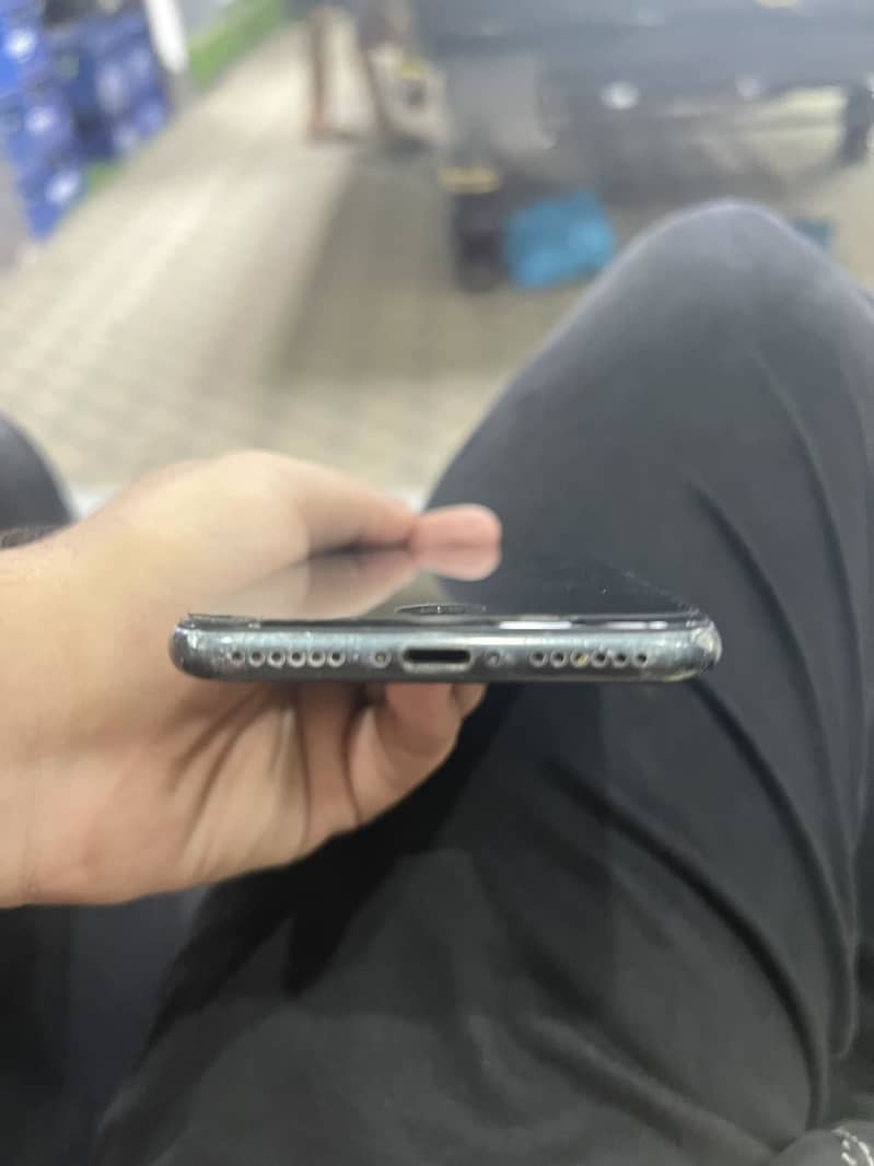 Apple iPhone 7 1