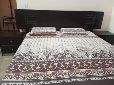 King size Bed set with all accessories