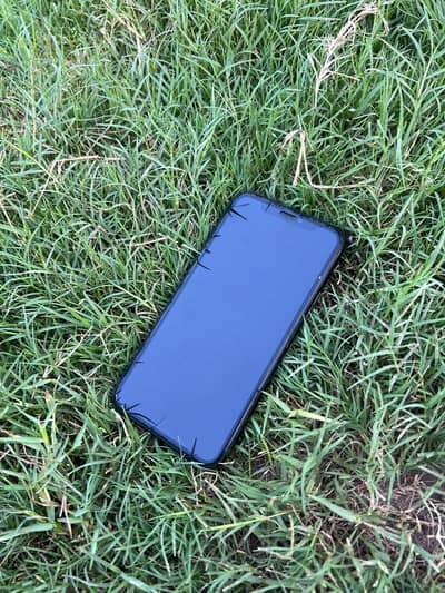 Apple iPhone 11 Pro 256 gb pta approved betrry health 78 waterpack.