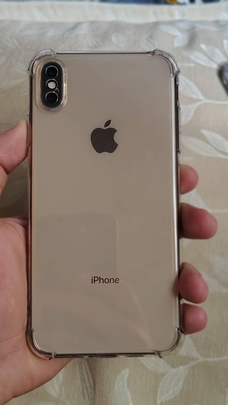 Apple iPhone XS Max 0