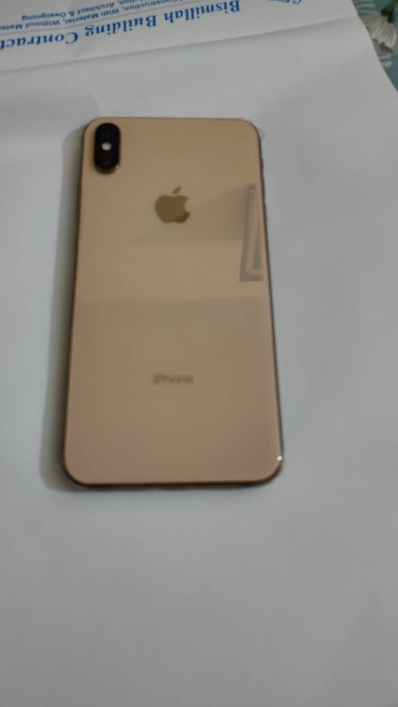 Apple iPhone XS Max 1