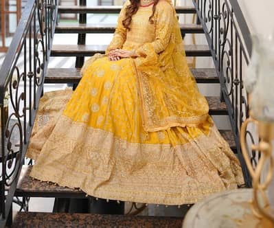 Erum khan bridal lehnga