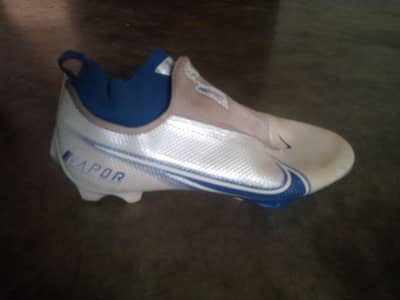 Nike Vapor Football Shoes – Size 11