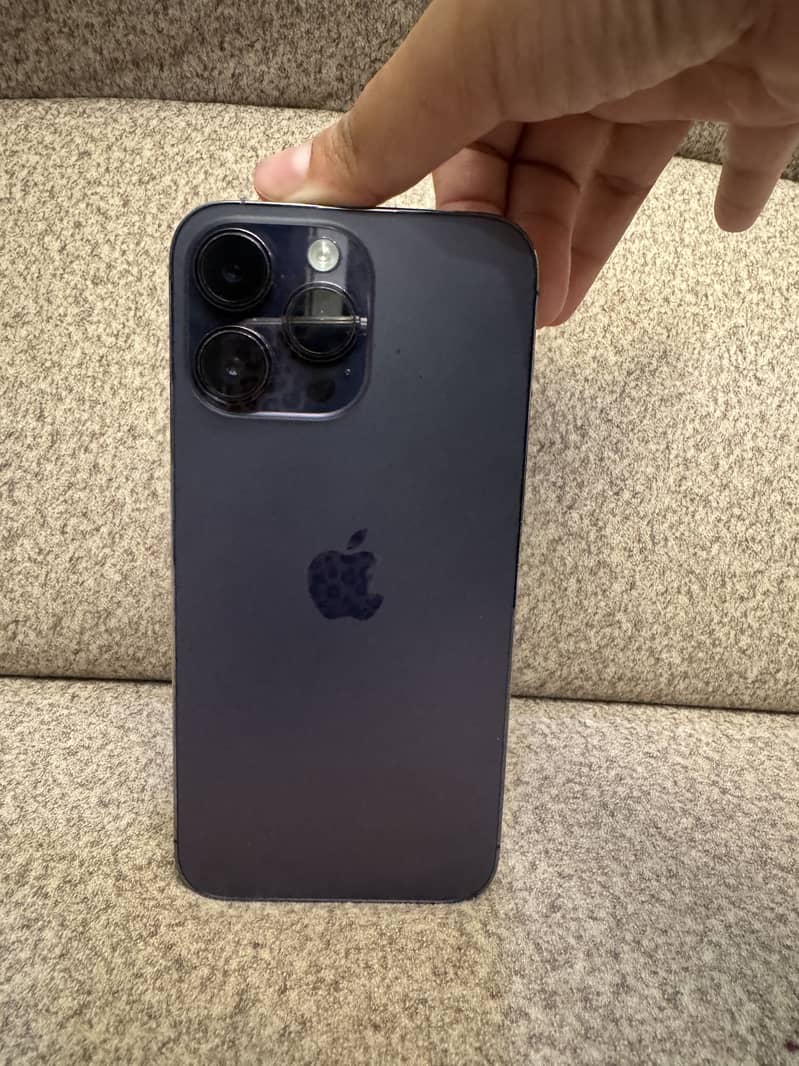 Apple iPhone 14 Pro Max 0